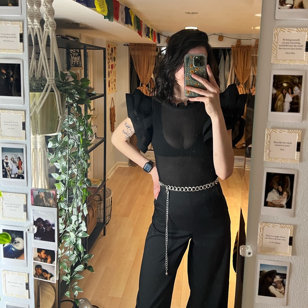 Mesh Ruffle Sleeve Bodysuit
